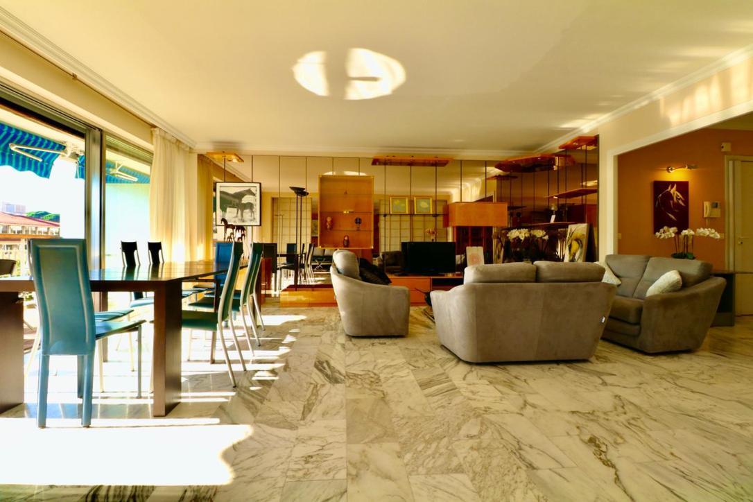 2, 3 And 4 Bedroom Sea View Forville Apartments 5 Mins From The Palais カンヌ エクステリア 写真