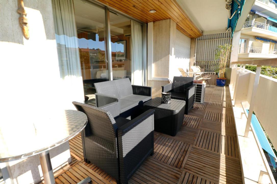 2, 3 And 4 Bedroom Sea View Forville Apartments 5 Mins From The Palais カンヌ エクステリア 写真