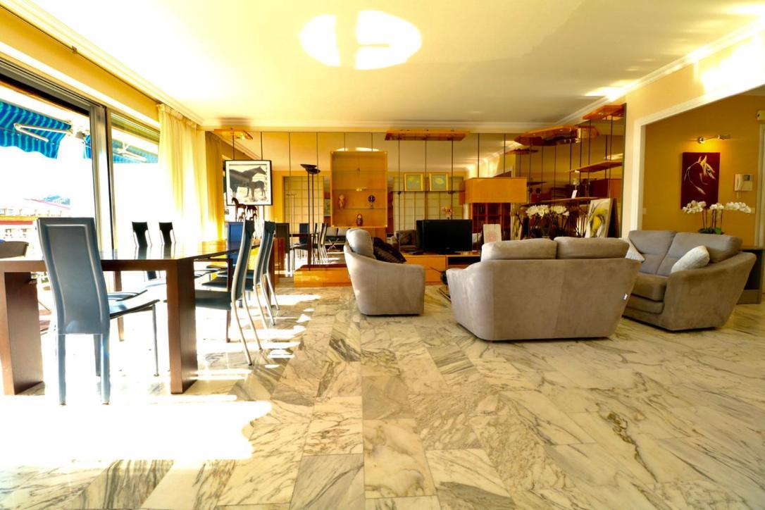 2, 3 And 4 Bedroom Sea View Forville Apartments 5 Mins From The Palais カンヌ エクステリア 写真