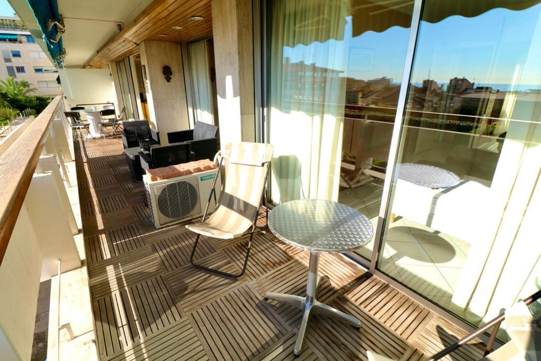 2, 3 And 4 Bedroom Sea View Forville Apartments 5 Mins From The Palais カンヌ エクステリア 写真