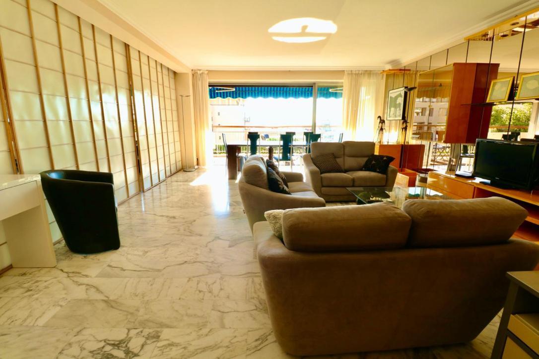 2, 3 And 4 Bedroom Sea View Forville Apartments 5 Mins From The Palais カンヌ エクステリア 写真