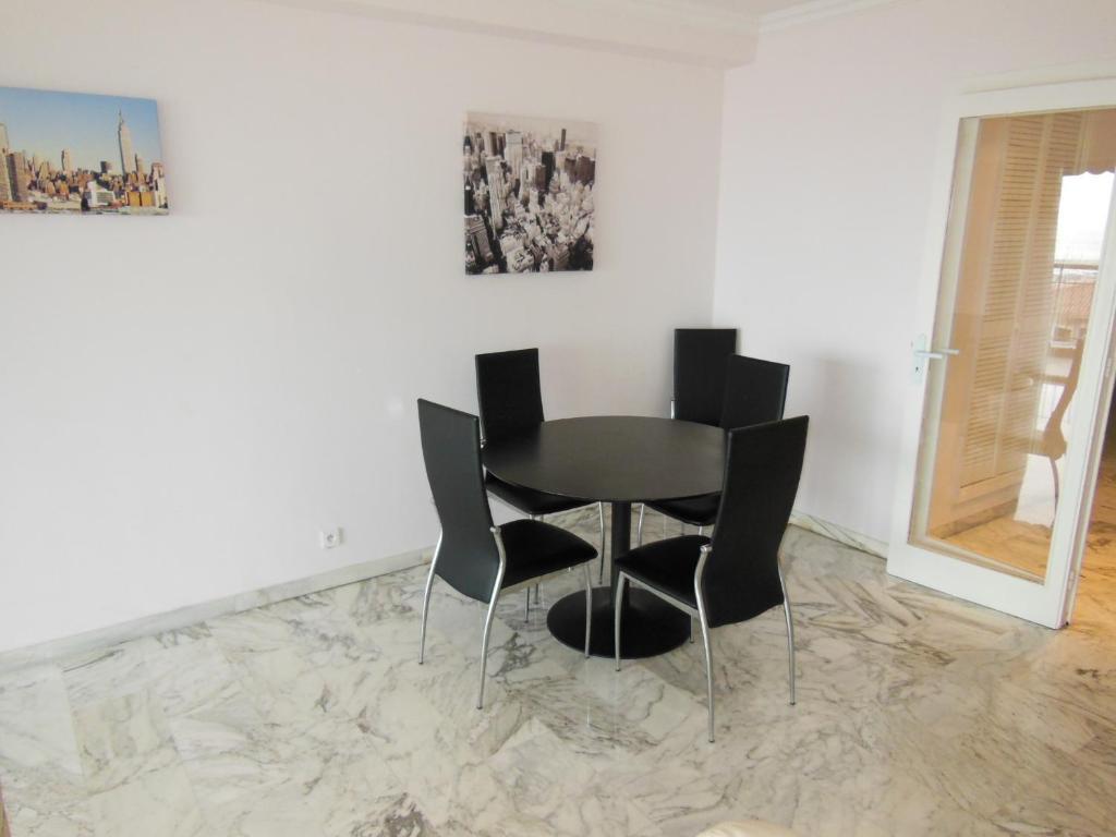 2, 3 And 4 Bedroom Sea View Forville Apartments 5 Mins From The Palais カンヌ 部屋 写真