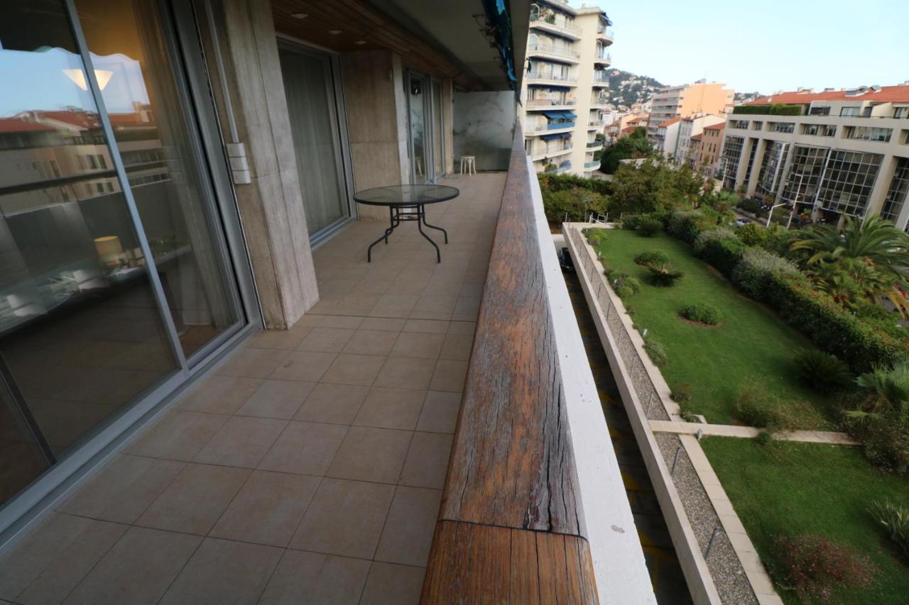 2, 3 And 4 Bedroom Sea View Forville Apartments 5 Mins From The Palais カンヌ エクステリア 写真